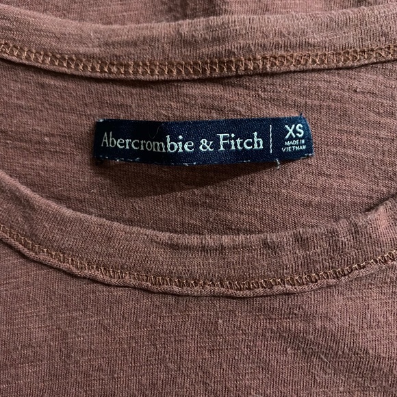 Burnt Red Abercrombie & Fitch T-Shirt with pocket - Picture 2 of 3